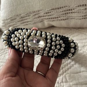 Beautiful headbands with pearls on it